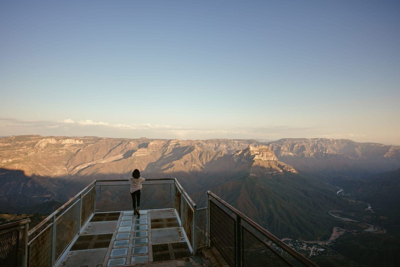 Mirador sobre las Barrancas del Cobre en la ruta del Chepe